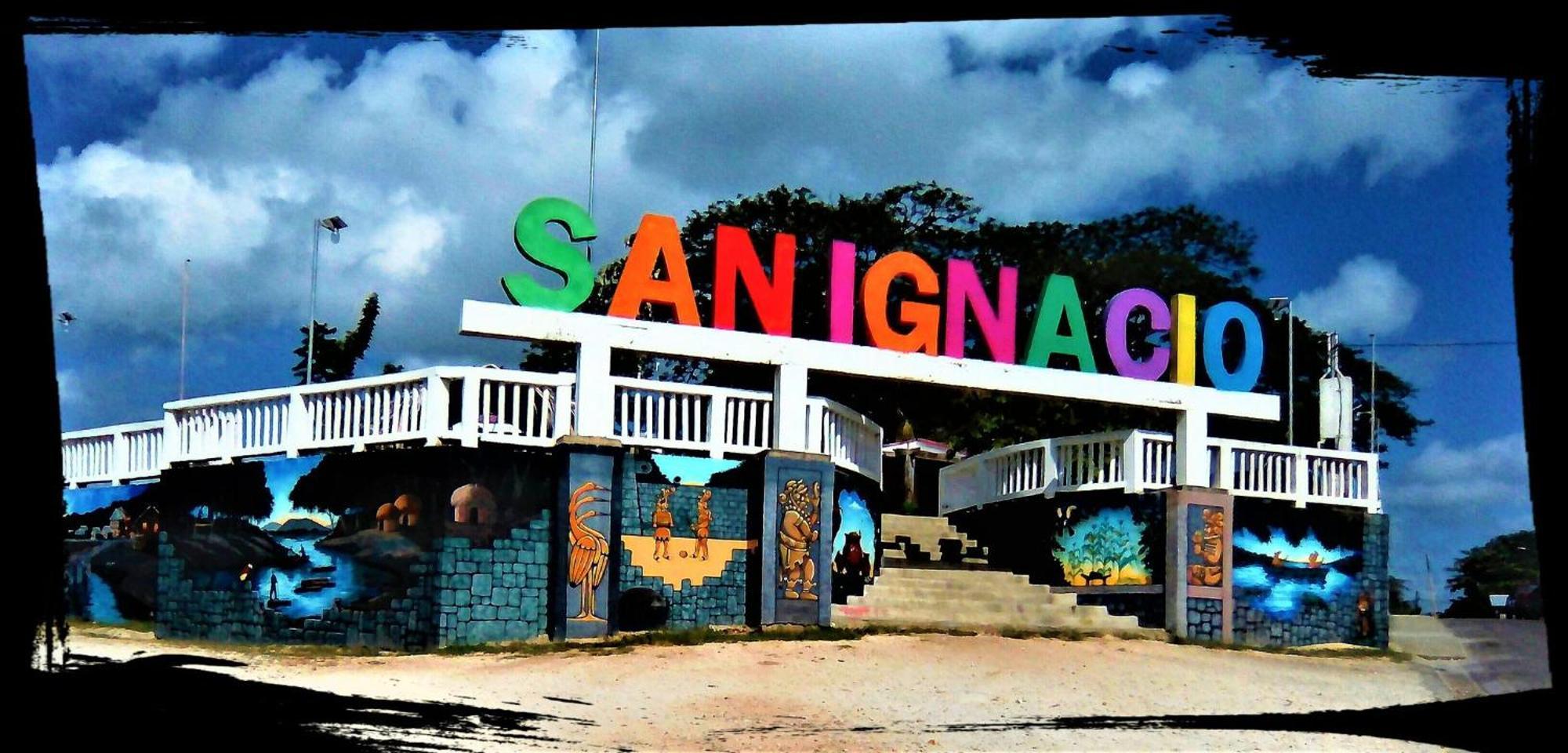 Iguana Roost Tourism Gold Standard Fully Equipped Two Bedroom Cabin San Ignacio Exterior foto