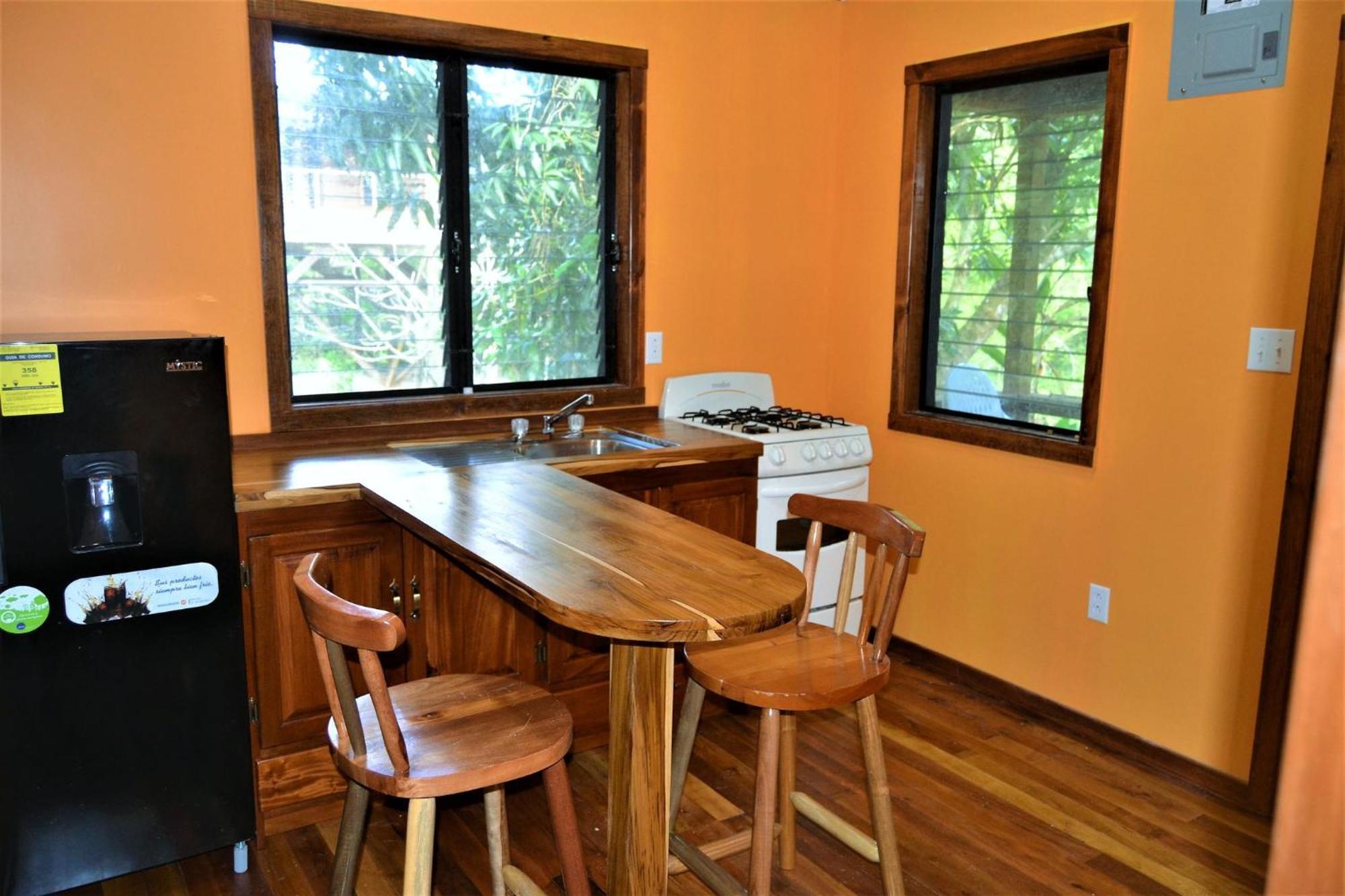 Iguana Roost Tourism Gold Standard Fully Equipped Two Bedroom Cabin San Ignacio Exterior foto